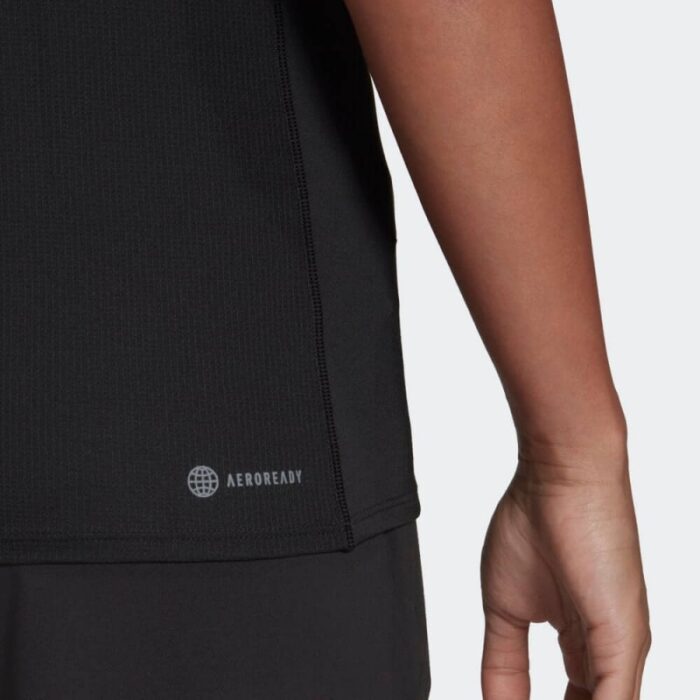 ⁦تيشيرت رياضي نص كم بطباعة شعار الماركة من اديداس بلوزه رياضية للنساء لون أسود Adidas STUDIO LOUNGE RIBBED CROPPED LONG SLEEVE TEE⁩ - الصورة ⁦8⁩