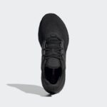 ⁦adidas Pureboost 22 Shoes - Black- حذاء اديداس بيور بوست 22 للرجال لون اسود⁩ - الصورة ⁦6⁩