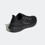 ⁦adidas Pureboost 22 Shoes - Black- حذاء اديداس بيور بوست 22 للرجال لون اسود⁩ - الصورة ⁦10⁩