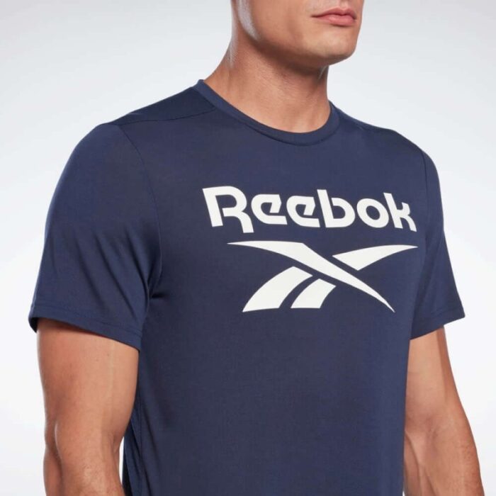⁦Reebok Mens' Workout Ready Supremium Graphic Tee- تيشيرت ريبوك وورك اوت للرجال لون كحلي⁩ - الصورة ⁦6⁩