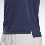 ⁦Reebok Mens' Workout Ready Supremium Graphic Tee- تيشيرت ريبوك وورك اوت للرجال لون كحلي⁩ - الصورة ⁦7⁩