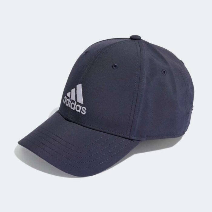 ⁦adidas Unisex' Lightweight Embroidered Baseball Cap -Blue- طاقية اديداس لايت ويت ايمبروديد للجنسين لون أزرق⁩ - الصورة ⁦1⁩