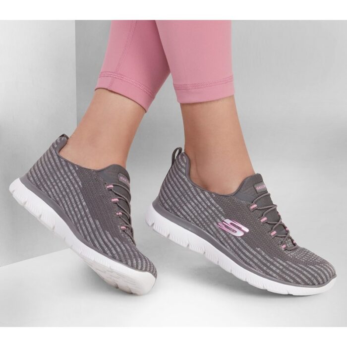 ⁦حذاء سكيتشرز سوميتس للنساء لون رمادي ونعل أبيض- Skechers Women's Summits Shoes⁩ - الصورة ⁦5⁩