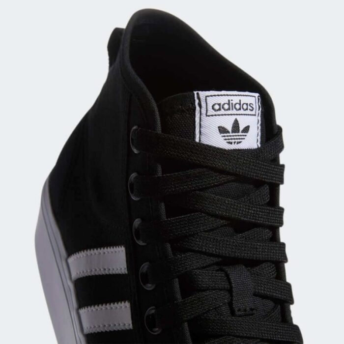 ⁦adidas Women's Nizza Platform Mid Shoes - Black- حذاء اديداس نيزا بلاتقوم ميد للنساء لون أسود⁩ - الصورة ⁦10⁩
