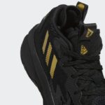 ⁦adidas Unisex Dame 8 Basketball Shoes - Black - حذاء اديداس دام 8 للجنسين لون أسود⁩ - الصورة ⁦9⁩