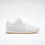 ⁦Reebok Unisex Classic Leather Shoes - حذاء ريبوك كلاسيك جلد للجنسين لون أبيض⁩ - الصورة ⁦2⁩