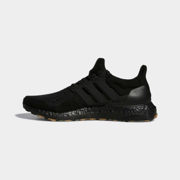 ⁦adidas Ultra Boost 1.0 DNA Shoes-Black- حذاء اديداس ألترا بوست 1.0 للجنسين لون أسود⁩ - الصورة ⁦7⁩