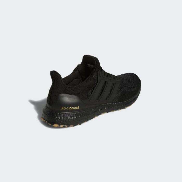 ⁦adidas Ultra Boost 1.0 DNA Shoes-Black- حذاء اديداس ألترا بوست 1.0 للجنسين لون أسود⁩ - الصورة ⁦9⁩