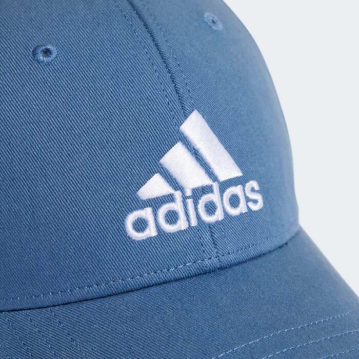 ⁦Adidas Unisex COTTON BASEBALL CAP - Blue- طاقية اديداس قطن بيسبول لون أزرق للجنسين⁩ - الصورة ⁦3⁩