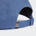 ⁦Adidas Unisex COTTON BASEBALL CAP - Blue- طاقية اديداس قطن بيسبول لون أزرق للجنسين⁩ - الصورة ⁦4⁩