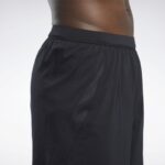 ⁦Reebok‏ Running Woven Shorts‏⁩ - الصورة ⁦7⁩