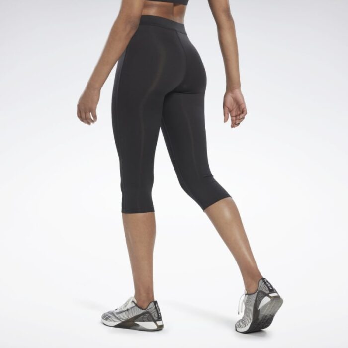⁦Reebok‏ Workout Ready Basic Capri Tights⁩ - الصورة ⁦3⁩