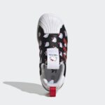 ⁦adidas Kids' Hello Kitty Superstar 360 Shoes - White- حذاء اديداس هالو كيتي سوبر ستار 360 للأطفال لون أبيض⁩ - الصورة ⁦5⁩