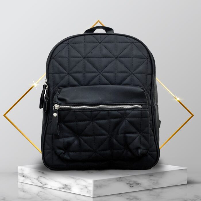 ⁦شنتة ظهر ستاتية لون أسود⁩ - الصورة ⁦2⁩