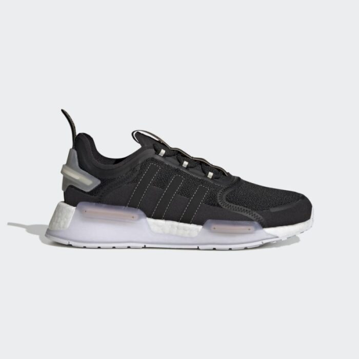 ⁦adidas Womens' NMD_V3 Shoes - Black- حذاء ايداس ان ام دي في 3 للنساء لون أسود ونعل أبيض⁩ - الصورة ⁦2⁩