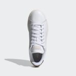 ⁦adidas Women's Advantage Shoes - White - حذاء اديداس ادفانتج للنساء لون أبيض⁩ - الصورة ⁦4⁩
