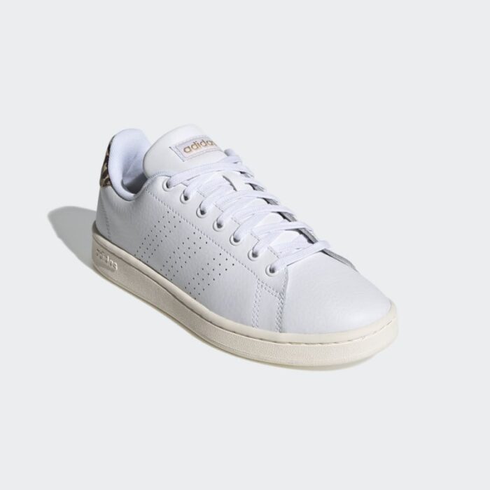 ⁦adidas Women's Advantage Shoes - White - حذاء اديداس ادفانتج للنساء لون أبيض⁩ - الصورة ⁦7⁩