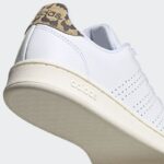 ⁦adidas Women's Advantage Shoes - White - حذاء اديداس ادفانتج للنساء لون أبيض⁩ - الصورة ⁦9⁩