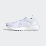 ⁦adidas Womens' Ultraboost Slip-On DNA Shoes - White- حذاء اديداس ألترا بوست سليب أون دي ان ايه للنساء لون أبيض⁩ - الصورة ⁦8⁩