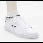 ⁦Reebok Unisex Royal Complete Sport Shoes- حذاء ريبوك رويال كومبليت للجنسين لون أبيض وأسود ونعل أبيض⁩ - الصورة ⁦13⁩