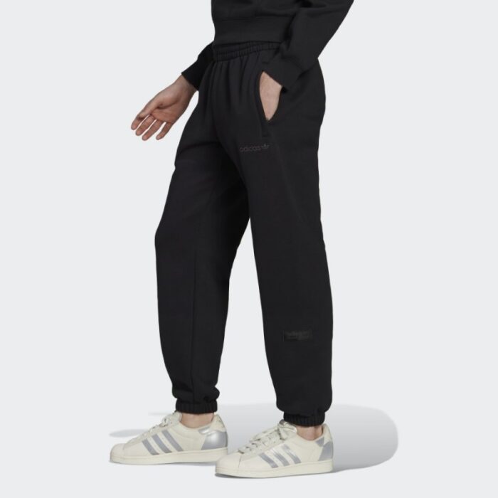 ⁦بنطلون رياضي كاجوال من اديداس للنساء لون أسود Adidas TREFOIL LINEAR SWEAT PANTS⁩ - الصورة ⁦5⁩