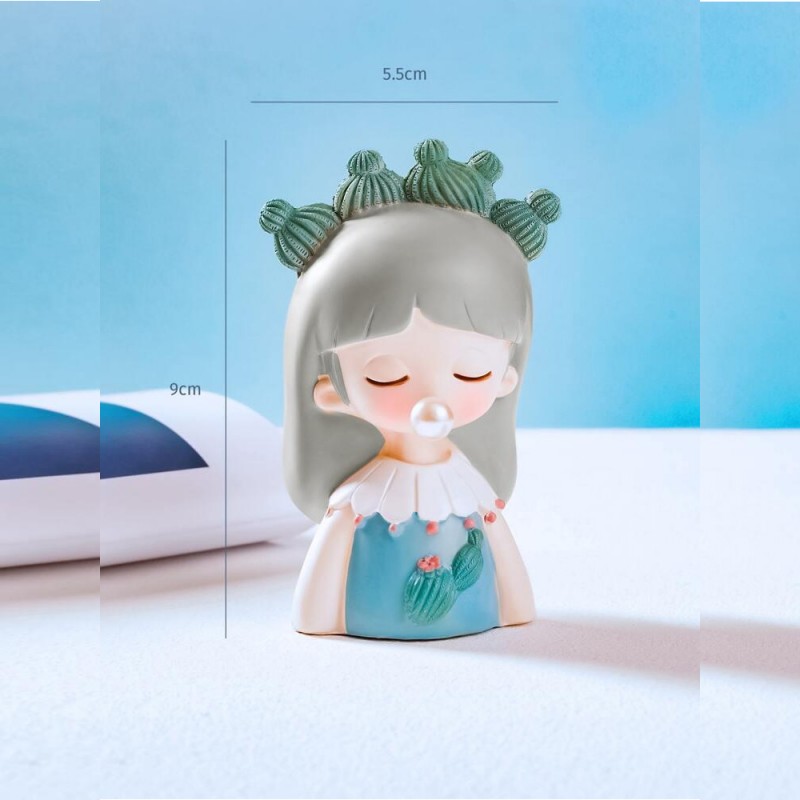 ⁦تحفة جبصين فتاة مع صبار 9 سم⁩ - الصورة ⁦1⁩