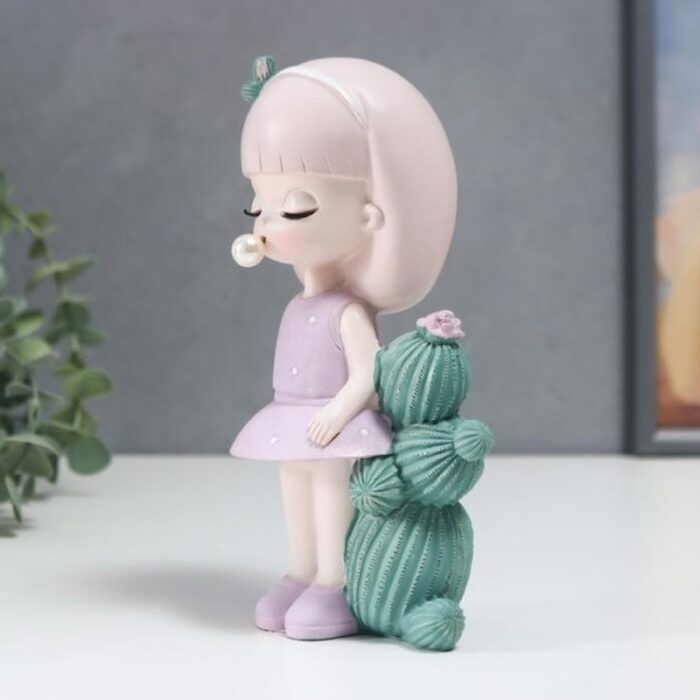 ⁦تحفة جبصين فتاة مع صبار 10 سم⁩ - الصورة ⁦2⁩