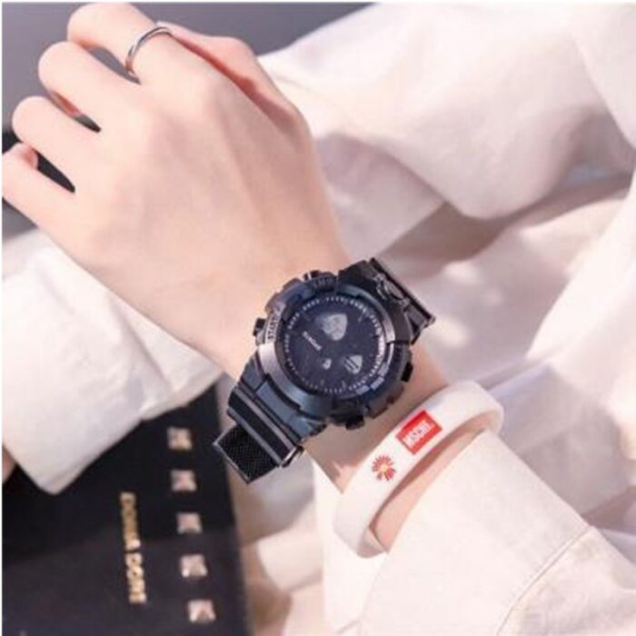 ⁦ساعة قلوب ملونة⁩ - الصورة ⁦1⁩