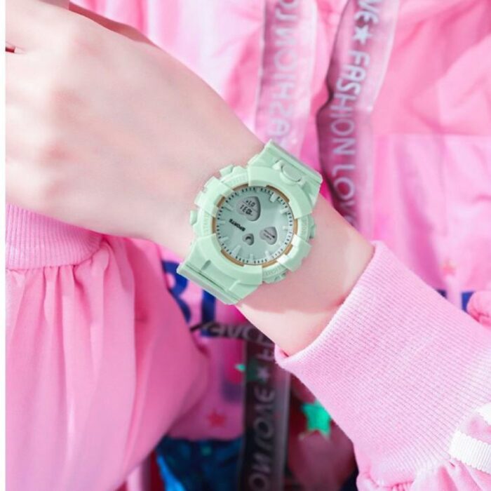 ⁦ساعة قلوب ملونة⁩ - الصورة ⁦4⁩