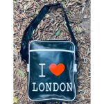 ⁦شنتة بناتي جلد كتف واحد I Love London⁩ - الصورة ⁦2⁩