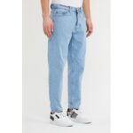 بنطلون جينز بـوي فريند شبابــي