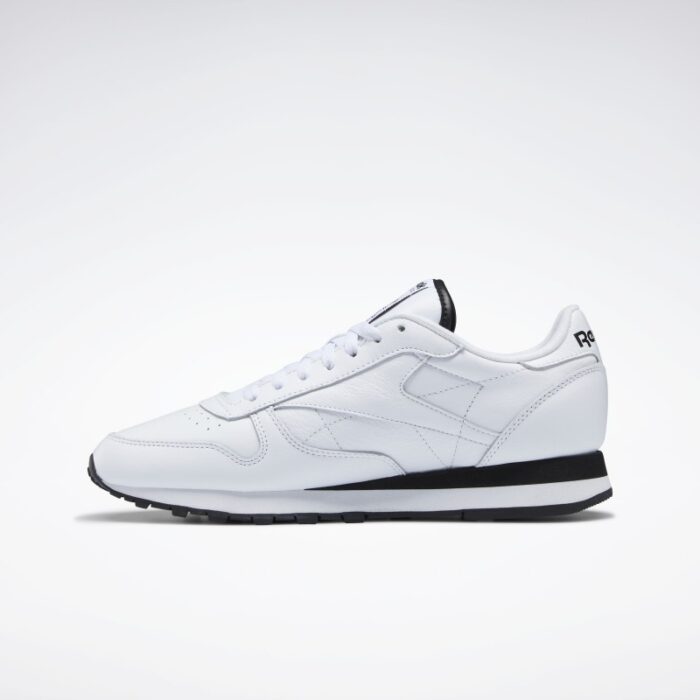 ⁦Reebok Unisex Classic Leather Shoes- حذاء ريبوك كلاسيك ليذر للجنسين لون أبيض⁩ - الصورة ⁦4⁩