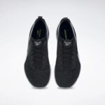 ⁦Reebok Women's Walkawhile Shoes - White- حذاء ريبوك ووك أ وايل للنساء لون أسود⁩ - الصورة ⁦4⁩