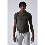 ⁦ICAN POLO T-SHIRT بلوزة بولو تيشيرت شبابي لون زيتي⁩ - الصورة ⁦2⁩