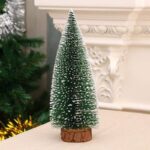 ⁦شجرة لون أخضر و أبيض⁩ - الصورة ⁦3⁩