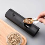 ⁦مطحنة بهار شحن لون اسود⁩ - الصورة ⁦4⁩