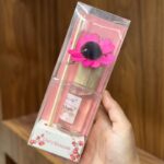 ⁦معطر مع عيدان ووردة CHERRY BLOSSOM⁩ - الصورة ⁦2⁩