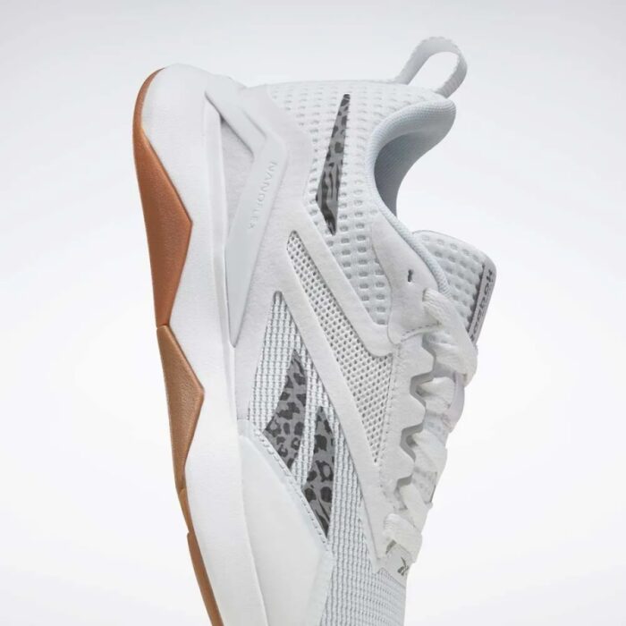 ⁦حذاء ريبوك نانو فلكس تي ار في 2 للنساء لون أبيض-Reebok Women's Nanoflex TR V2 Training Shoes White⁩ - الصورة ⁦5⁩