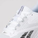 ⁦حذاء ريبوك نانو فلكس تي ار في 2 للنساء لون أبيض-Reebok Women's Nanoflex TR V2 Training Shoes White⁩ - الصورة ⁦15⁩