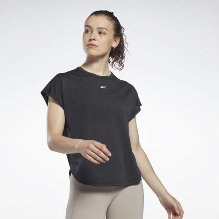 10318497_67db6aa283d99 تيشيرت ريبوك يونيتد باي فيت نيس للنساء لون أسود - Reebok Women's United By Fitness T-Shirt- Black - الصورة 1