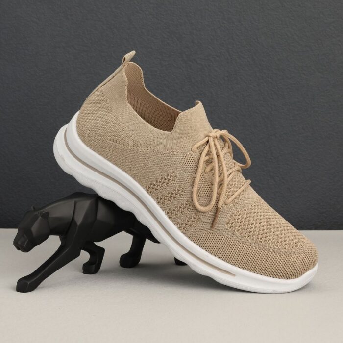 ⁦حذاء سبورت شبابي لون بيج⁩ - الصورة ⁦2⁩