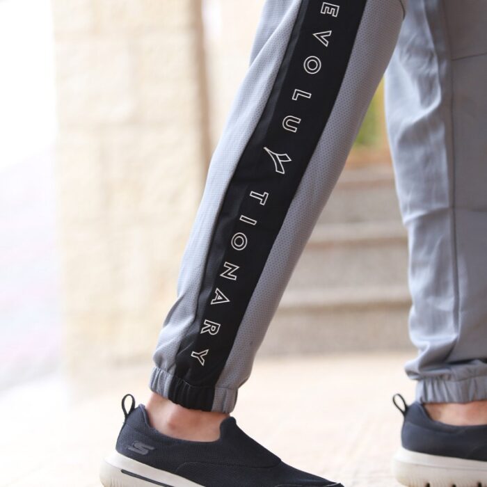 ⁦بنطلون ديادورا سبورت للرجال لون سكني - Diadora Men's Sportswear Swoosh Pants⁩ - الصورة ⁦4⁩