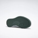 ⁦Reebok Men's Club C 85 Shoes- حذاء ريبوك كلوب سي 85 للرجال لون أبيض⁩ - الصورة ⁦4⁩