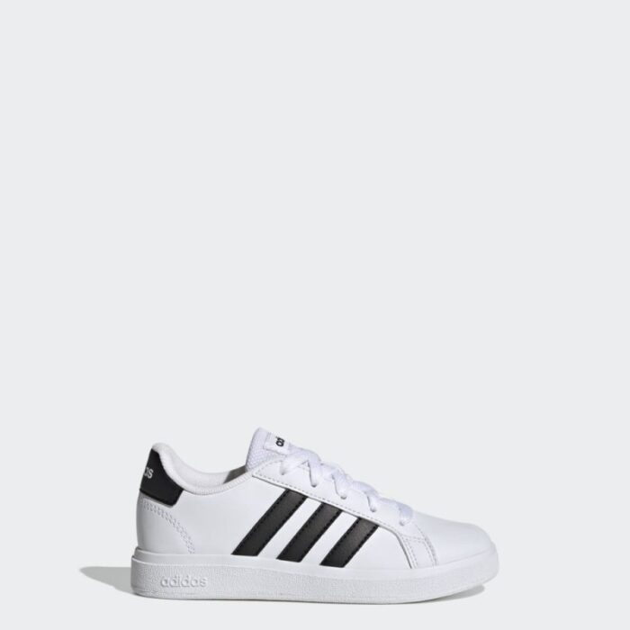 ⁦adidas Kids' Lifestyle Grand Court 2.0 Shoes- حذاء اديداس جراند كورت 2.0 للجنسين لون أبيض⁩ - الصورة ⁦4⁩