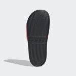 ⁦adidas ADILETTE SHOWER SLIDES شبشب للنساء لون زهري⁩ - الصورة ⁦8⁩