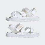 adidas ADILETTE ADVENTURE SANDALS صندل ستاتي لون أبيض