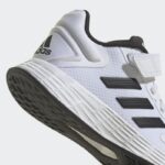 ⁦adidas Kids Unisex Duramo 10 Running Shoes - White- حذاء اديداس دورامو 10 للأطفال لون أبيض⁩ - الصورة ⁦10⁩