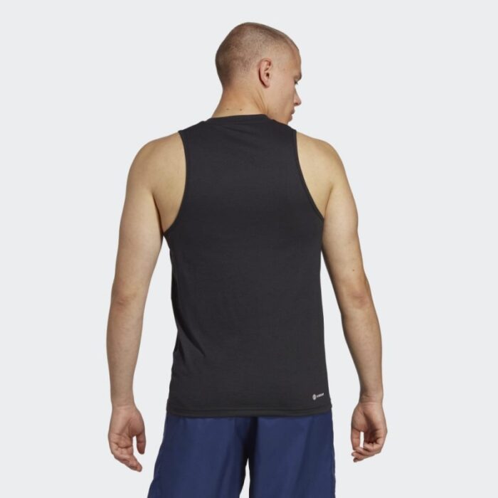 ⁦adidas TRAIN ESSENTIALS FEELREADY TRAINING TANK TOP تيشيرت للشباب لون اسود⁩ - الصورة ⁦5⁩