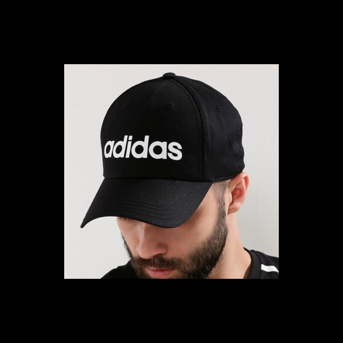 10319852_67db6fd612072 adidas Unisex Daily Cap - طاقية اديداس الشبابية للجنسين لون أسود - الصورة 1