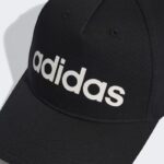 ⁦adidas Unisex Daily Cap  - طاقية اديداس الشبابية للجنسين لون أسود⁩ - الصورة ⁦5⁩